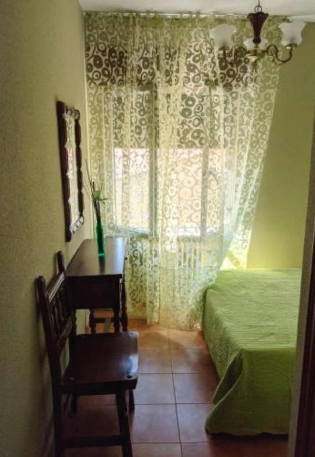 Hostal Casa Chore Hinojosa de Duero Esterno foto