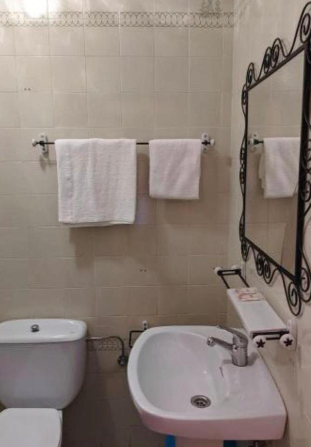 Hostal Casa Chore Hinojosa de Duero Esterno foto